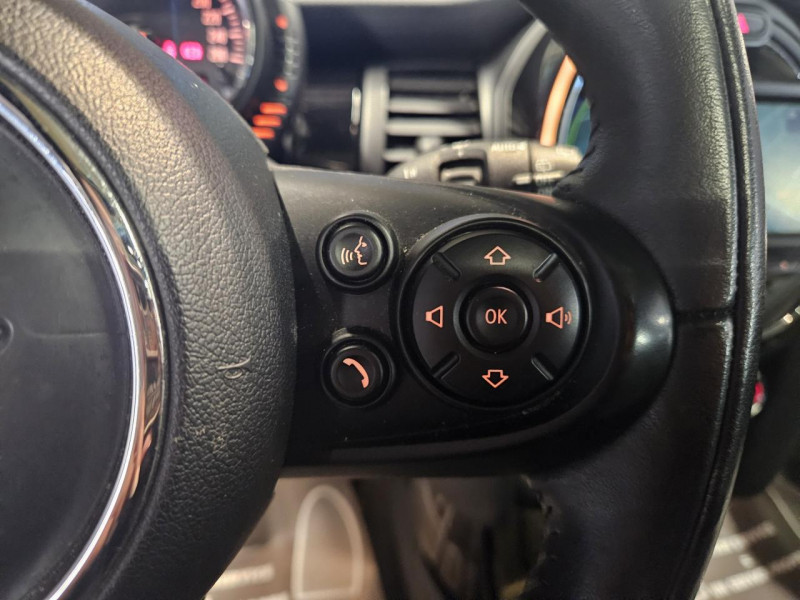 Photo 20 de l'offre de MINI HATCH 5 PORTES F55 Cooper S 2.0 192 Pack Red Hot Chili BVM6 à 16490€ chez MKP Distribution