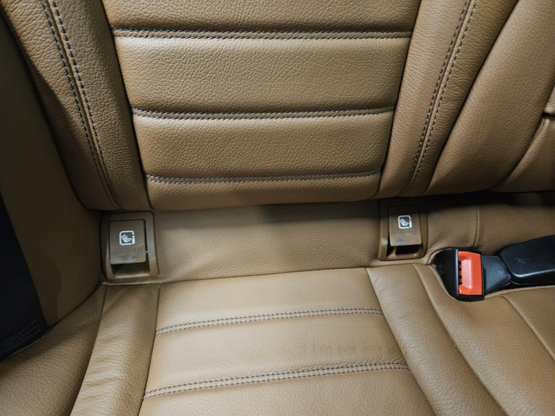 Photo 47 de l'offre de MERCEDES-BENZ CLASSE C BREAK 300 de 317 9G-Tronic AMG Line à 29990€ chez MKP Distribution