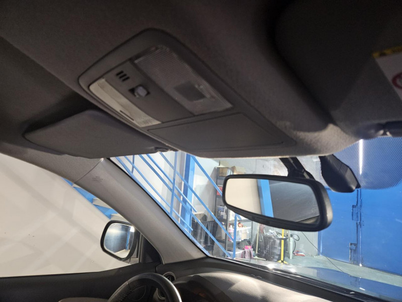 Photo 37 de l'offre de TOYOTA RAV4 2.2 D-4D 150 4WD Lounge BVM à 13990€ chez MKP Distribution