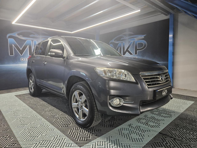 Photo 8 de l'offre de TOYOTA RAV4 2.2 D-4D 150 4WD Lounge BVM à 13990€ chez MKP Distribution
