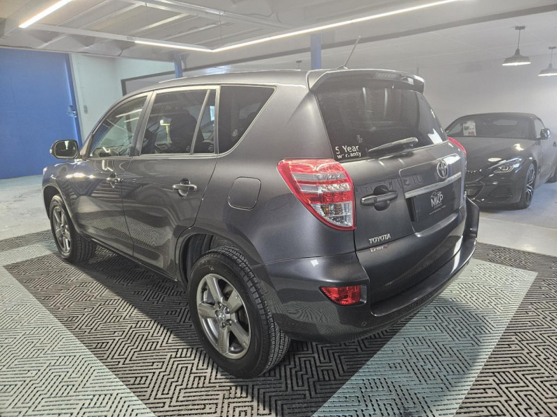Photo 3 de l'offre de TOYOTA RAV4 2.2 D-4D 150 4WD Lounge BVM à 13990€ chez MKP Distribution