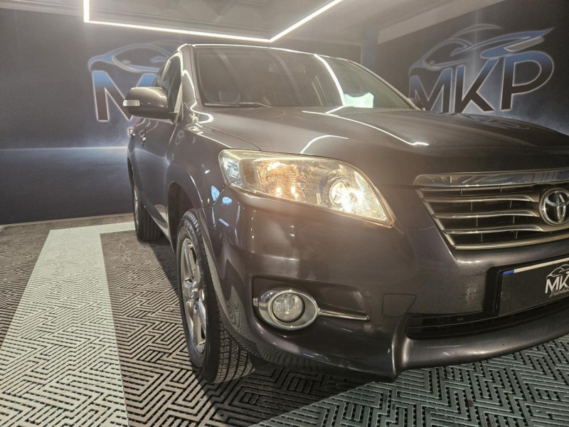Photo 50 de l'offre de TOYOTA RAV4 2.2 D-4D 150 4WD Lounge BVM à 13990€ chez MKP Distribution