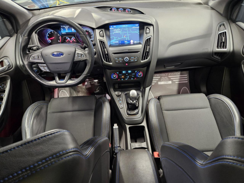Photo 13 de l'offre de FORD FOCUS 2.3 EcoBoost 350 RS BVM à 32990€ chez MKP Distribution