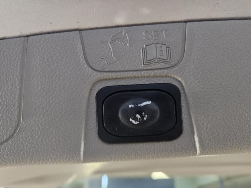 Photo 44 de l'offre de FORD C-MAX  1.5 EcoBoost 150 BVA Titanium à 12990€ chez MKP Distribution