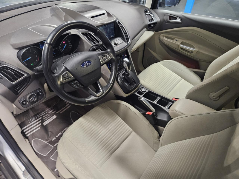 Photo 12 de l'offre de FORD C-MAX  1.5 EcoBoost 150 BVA Titanium à 12990€ chez MKP Distribution