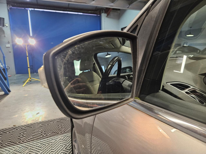 Photo 48 de l'offre de FORD C-MAX  1.5 EcoBoost 150 BVA Titanium à 12990€ chez MKP Distribution