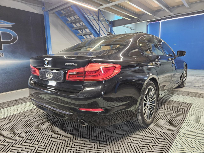 Photo 6 de l'offre de BMW SERIE 5  2.0 530e iPerformance 252 BVA8 G30 Sport à 24490€ chez MKP Distribution