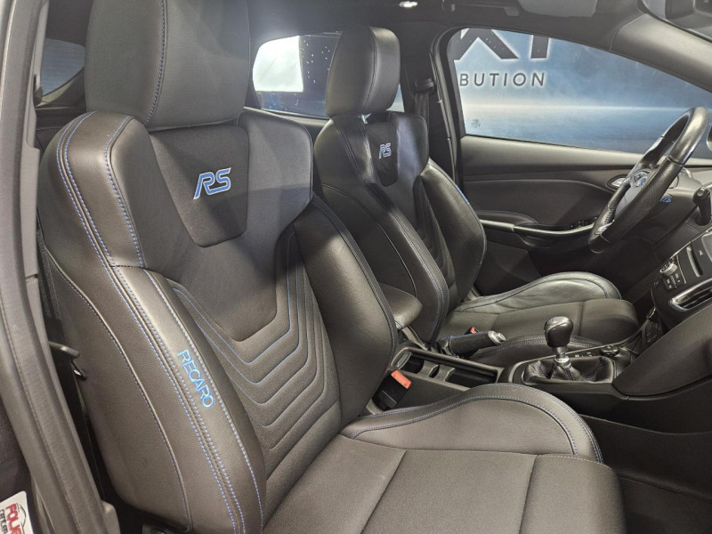 Photo 39 de l'offre de FORD FOCUS 2.3 EcoBoost 350 RS BVM à 32990€ chez MKP Distribution