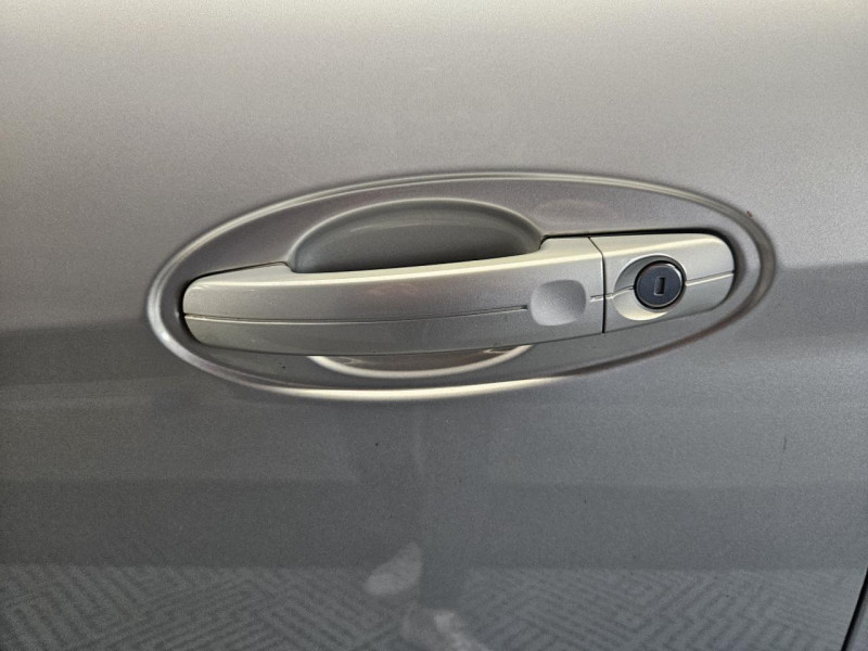 Photo 46 de l'offre de FORD C-MAX  1.5 EcoBoost 150 BVA Titanium à 12990€ chez MKP Distribution