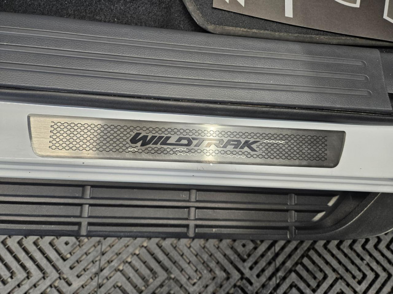 Photo 46 de l'offre de FORD RANGER DOUBLE CABINE 3.2 TDCi 200 4X4 BVA6 WILDTRAK à 33990€ chez MKP Distribution