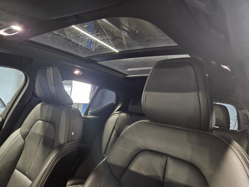 Photo 40 de l'offre de VOLVO XC40  1.5 T5 262 DCT7 R-Design à 27990€ chez MKP Distribution