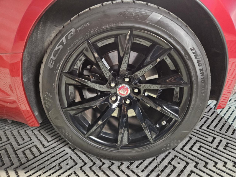 Photo 50 de l'offre de JAGUAR F-Type Coupe 3.0 V6 340 BVA8 à 36990€ chez MKP Distribution