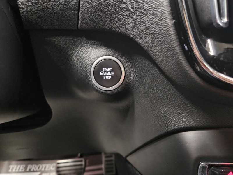 Photo 25 de l'offre de VOLVO XC40  1.5 T5 262 DCT7 R-Design à 27990€ chez MKP Distribution