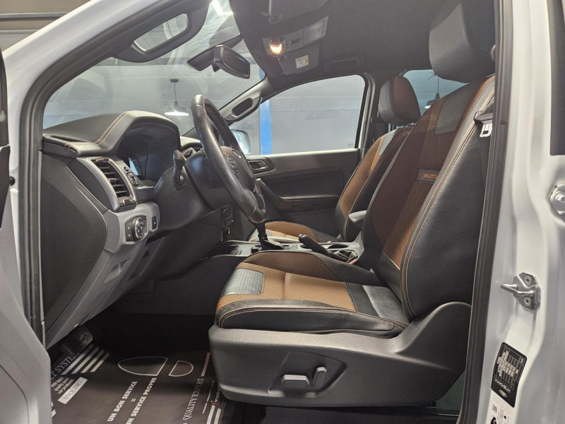 Photo 13 de l'offre de FORD RANGER DOUBLE CABINE 3.2 TDCi 200 4X4 BVA6 WILDTRAK à 33990€ chez MKP Distribution