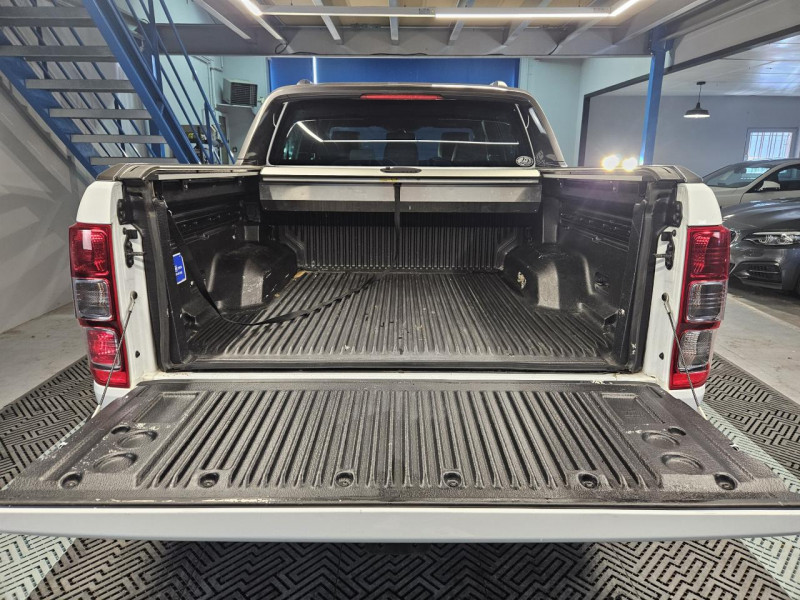 Photo 10 de l'offre de FORD RANGER DOUBLE CABINE 3.2 TDCi 200 4X4 BVA6 WILDTRAK à 33990€ chez MKP Distribution