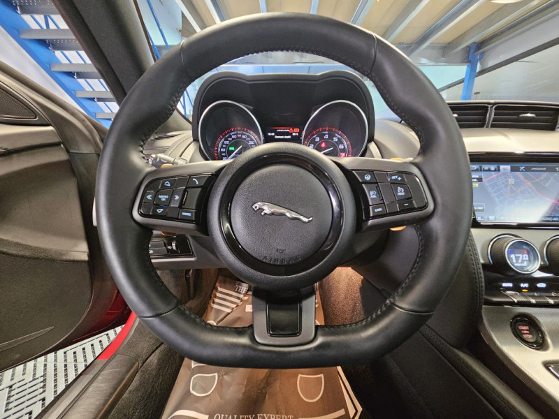 Photo 14 de l'offre de JAGUAR F-Type Coupe 3.0 V6 340 BVA8 à 36990€ chez MKP Distribution
