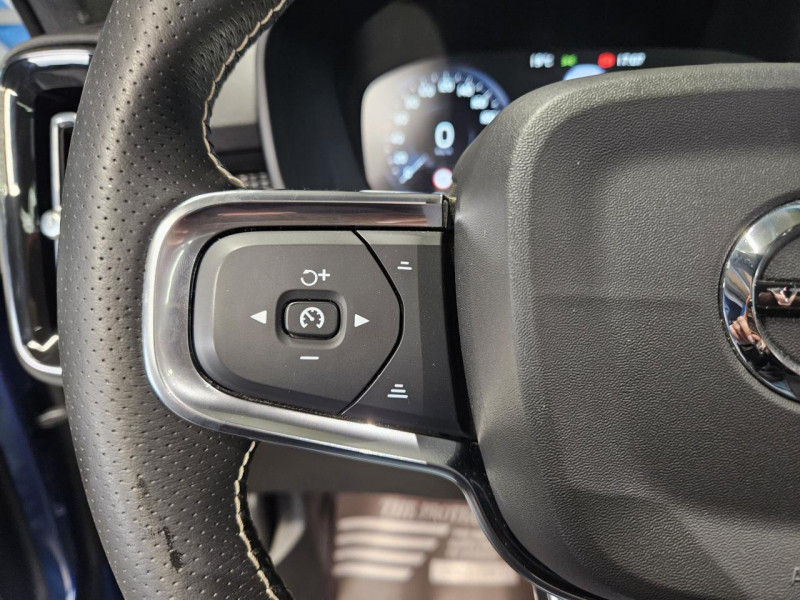 Photo 19 de l'offre de VOLVO XC40  1.5 T5 262 DCT7 R-Design à 27990€ chez MKP Distribution