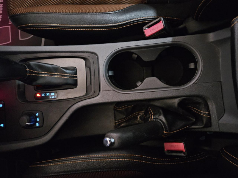 Photo 34 de l'offre de FORD RANGER DOUBLE CABINE 3.2 TDCi 200 4X4 BVA6 WILDTRAK à 33990€ chez MKP Distribution