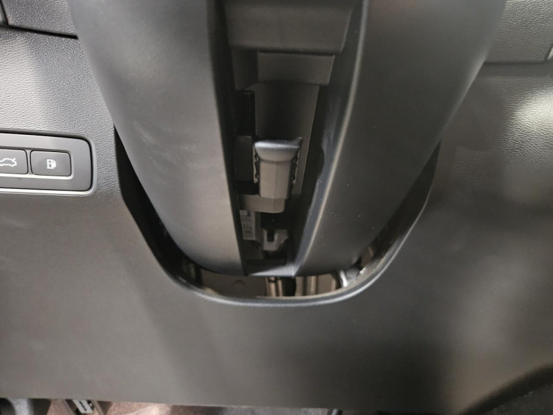 Photo 23 de l'offre de VOLVO XC40  1.5 T5 262 DCT7 R-Design à 27990€ chez MKP Distribution