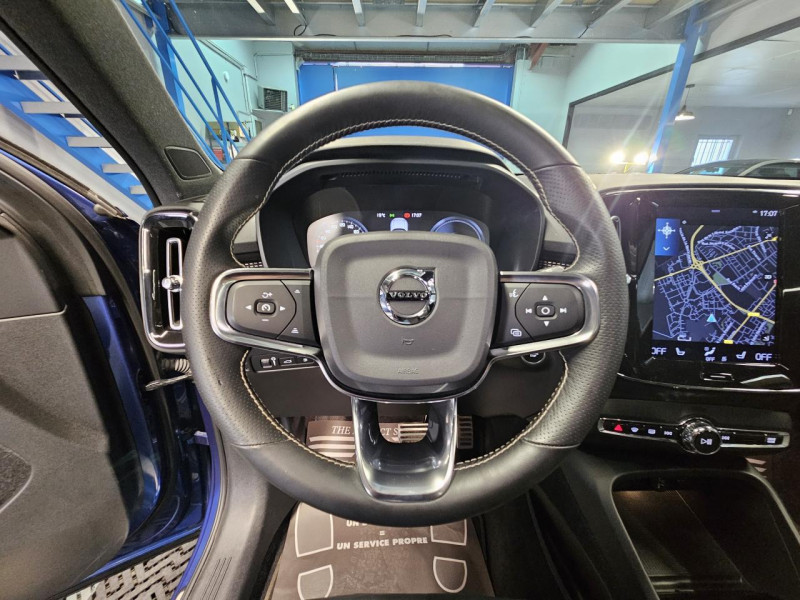 Photo 18 de l'offre de VOLVO XC40  1.5 T5 262 DCT7 R-Design à 27990€ chez MKP Distribution