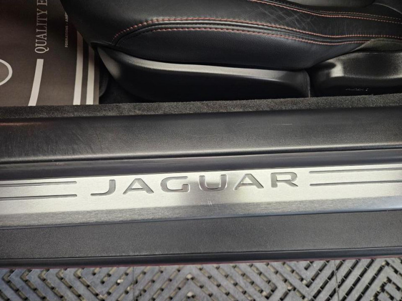 Photo 37 de l'offre de JAGUAR F-Type Coupe 3.0 V6 340 BVA8 à 36990€ chez MKP Distribution