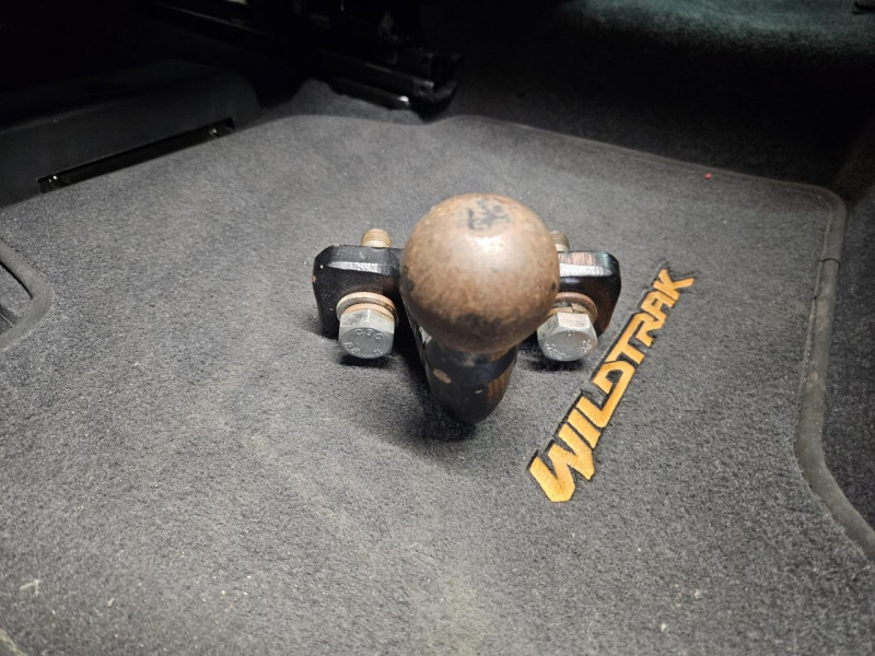 Photo 42 de l'offre de FORD RANGER DOUBLE CABINE 3.2 TDCi 200 4X4 BVA6 WILDTRAK à 33990€ chez MKP Distribution