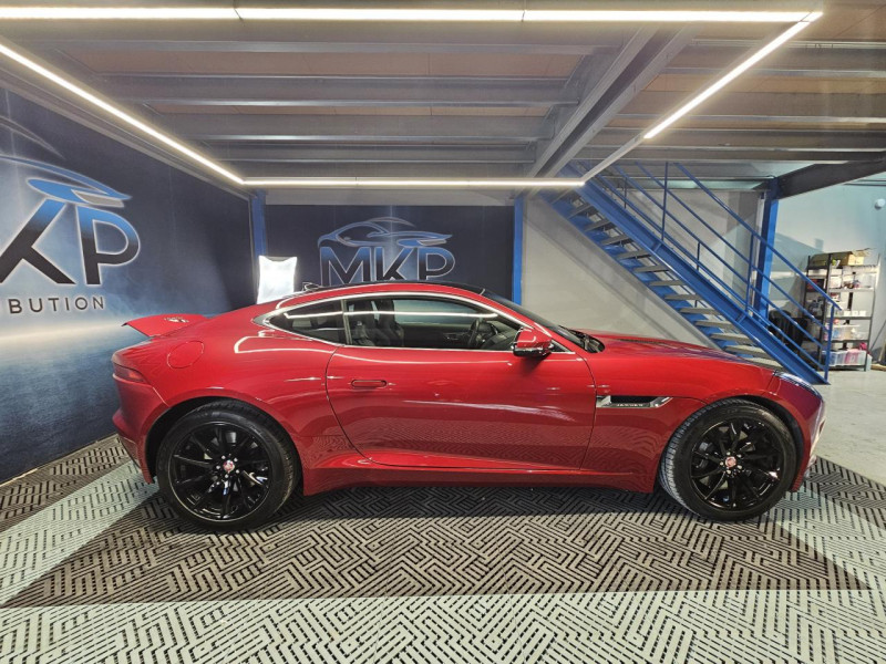 Photo 5 de l'offre de JAGUAR F-Type Coupe 3.0 V6 340 BVA8 à 36990€ chez MKP Distribution