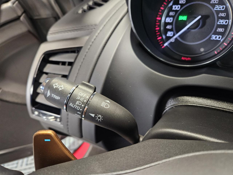 Photo 19 de l'offre de JAGUAR F-Type Coupe 3.0 V6 340 BVA8 à 36990€ chez MKP Distribution