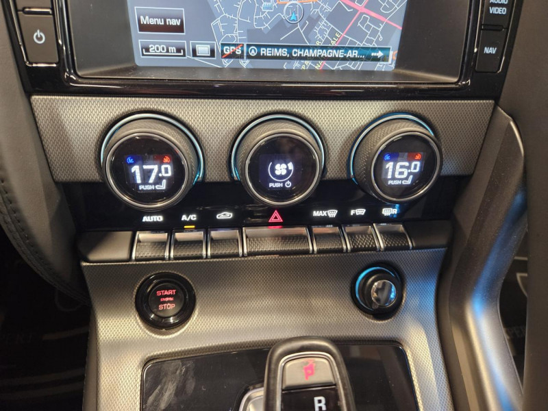 Photo 28 de l'offre de JAGUAR F-Type Coupe 3.0 V6 340 BVA8 à 36990€ chez MKP Distribution