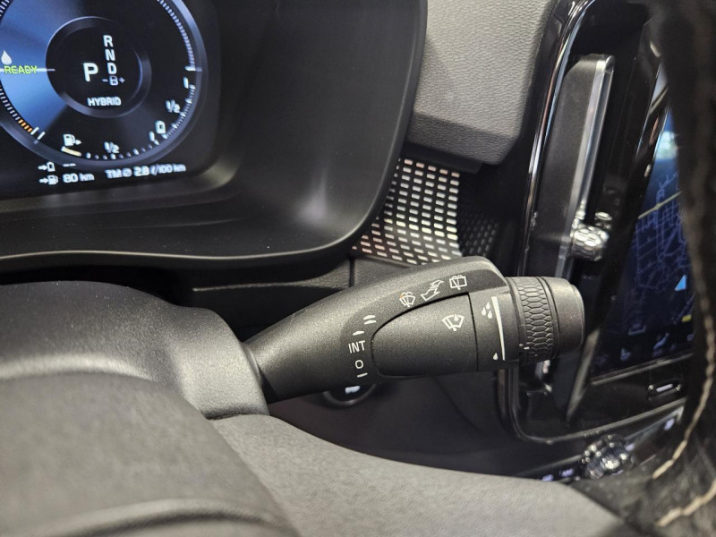 Photo 22 de l'offre de VOLVO XC40  1.5 T5 262 DCT7 R-Design à 27990€ chez MKP Distribution