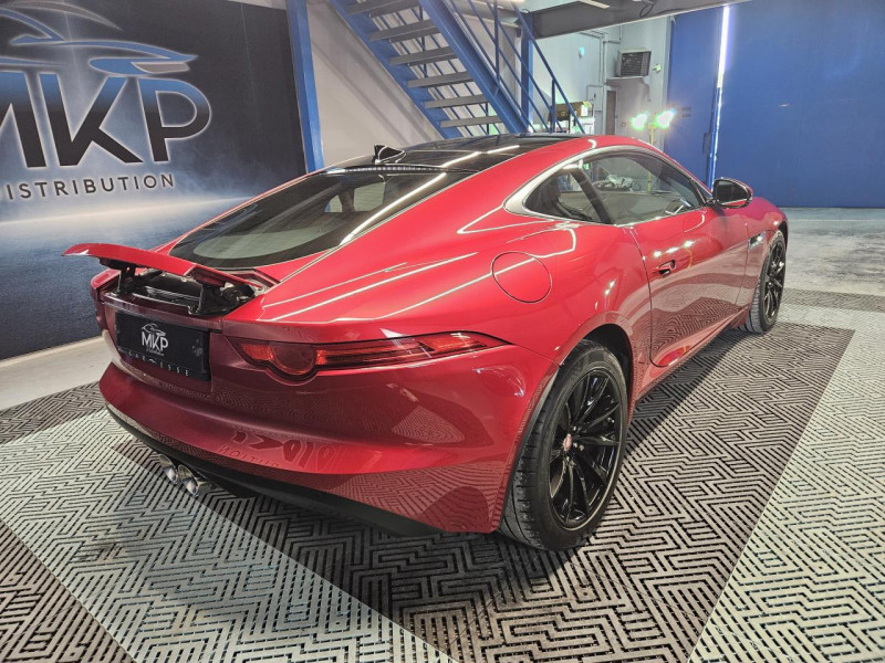 Photo 8 de l'offre de JAGUAR F-Type Coupe 3.0 V6 340 BVA8 à 36990€ chez MKP Distribution