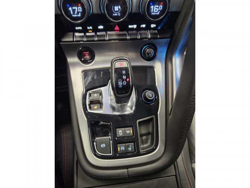 Photo 29 de l'offre de JAGUAR F-Type Coupe 3.0 V6 340 BVA8 à 36990€ chez MKP Distribution