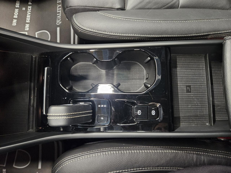 Photo 35 de l'offre de VOLVO XC40  1.5 T5 262 DCT7 R-Design à 27990€ chez MKP Distribution