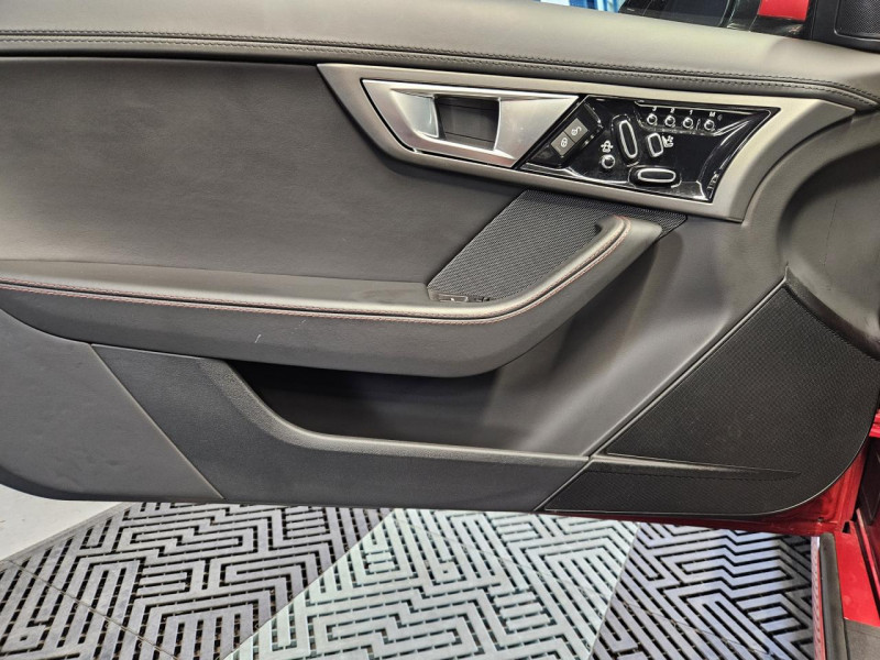 Photo 46 de l'offre de JAGUAR F-Type Coupe 3.0 V6 340 BVA8 à 36990€ chez MKP Distribution