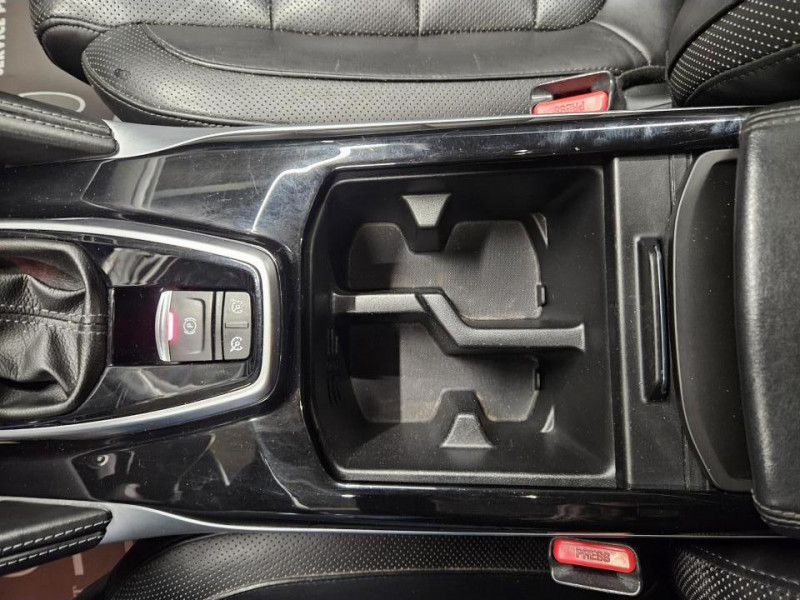 Photo 31 de l'offre de RENAULT KOLEOS 2.0 dCi 175 4x2 X-tronic Energy Initiale Paris à 18990€ chez MKP Distribution