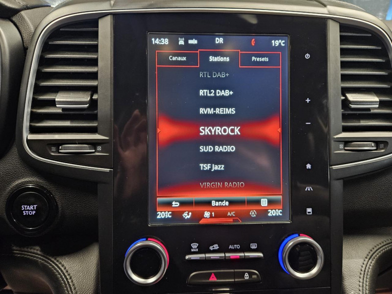 Photo 29 de l'offre de RENAULT KOLEOS 2.0 dCi 175 4x2 X-tronic Energy Initiale Paris à 18990€ chez MKP Distribution