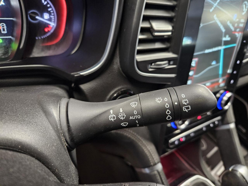 Photo 23 de l'offre de RENAULT KOLEOS 2.0 dCi 175 4x2 X-tronic Energy Initiale Paris à 18990€ chez MKP Distribution