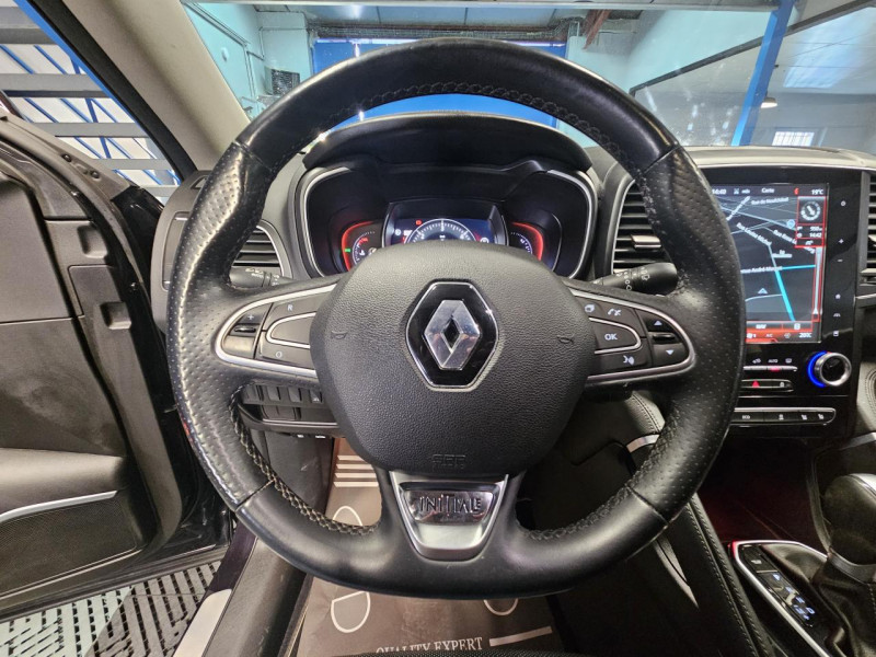 Photo 18 de l'offre de RENAULT KOLEOS 2.0 dCi 175 4x2 X-tronic Energy Initiale Paris à 18990€ chez MKP Distribution