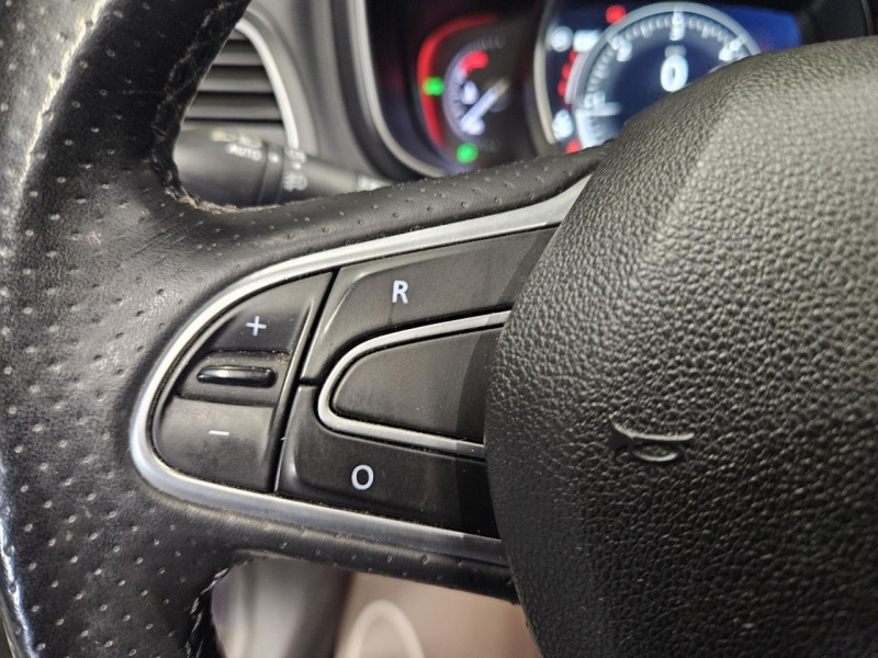 Photo 20 de l'offre de RENAULT KOLEOS 2.0 dCi 175 4x2 X-tronic Energy Initiale Paris à 18990€ chez MKP Distribution