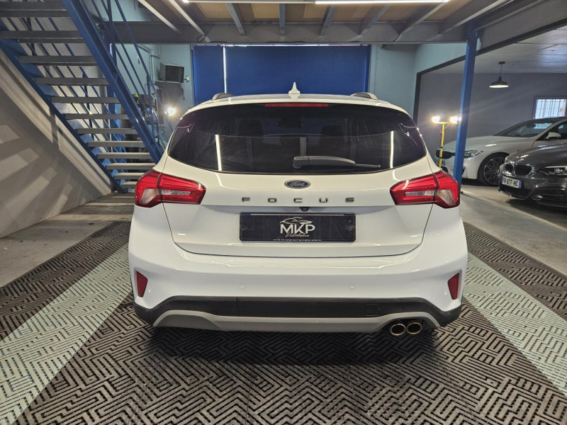 Photo 4 de l'offre de FORD FOCUS ACTIVE 1.0 EcoBoost 125 ST-Line BVM à 12490€ chez MKP Distribution