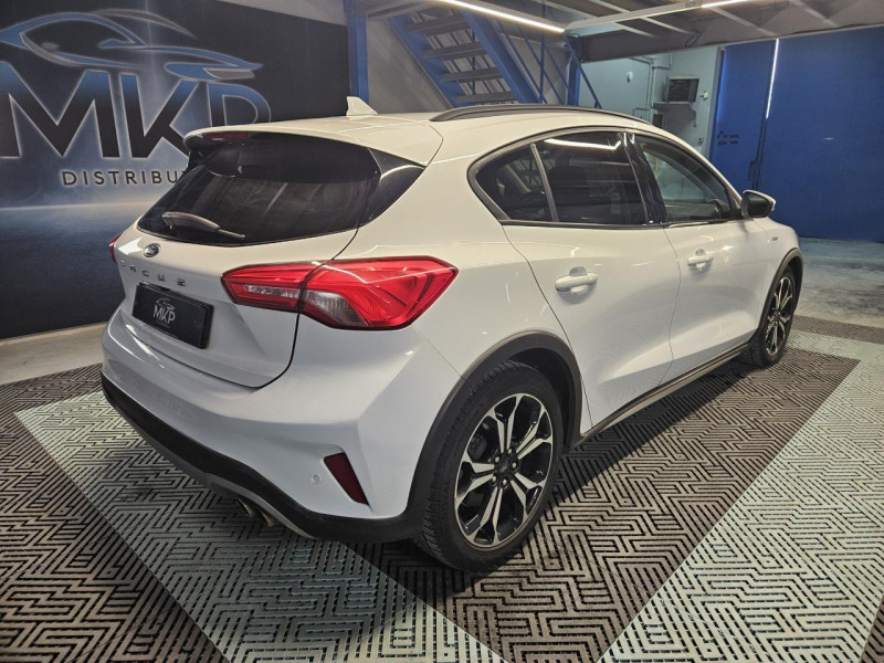 Photo 6 de l'offre de FORD FOCUS ACTIVE 1.0 EcoBoost 125 ST-Line BVM à 12490€ chez MKP Distribution