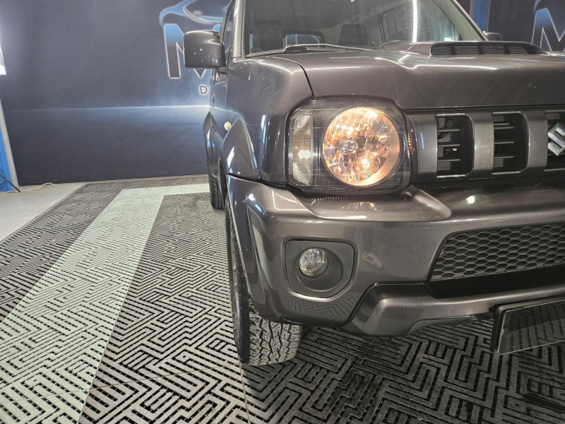 Photo 40 de l'offre de SUZUKI JIMNY  1.3 VVT 85 BVM5 JLX à 14990€ chez MKP Distribution