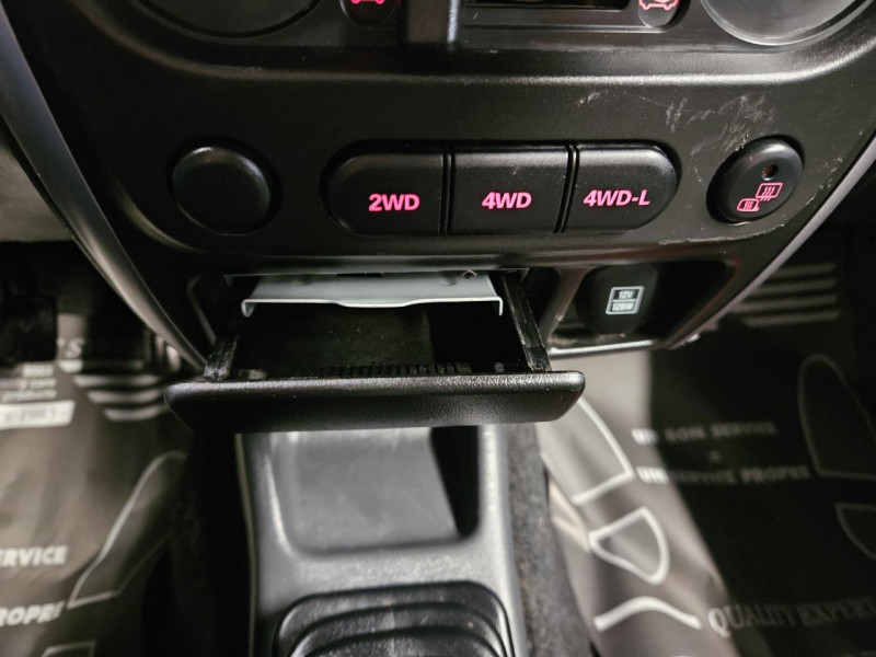 Photo 25 de l'offre de SUZUKI JIMNY  1.3 VVT 85 BVM5 JLX à 14990€ chez MKP Distribution