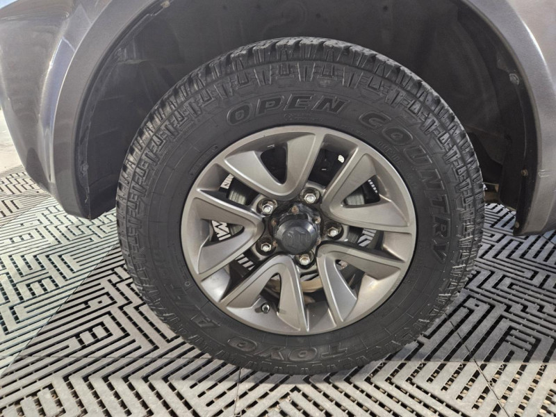 Photo 33 de l'offre de SUZUKI JIMNY  1.3 VVT 85 BVM5 JLX à 14990€ chez MKP Distribution