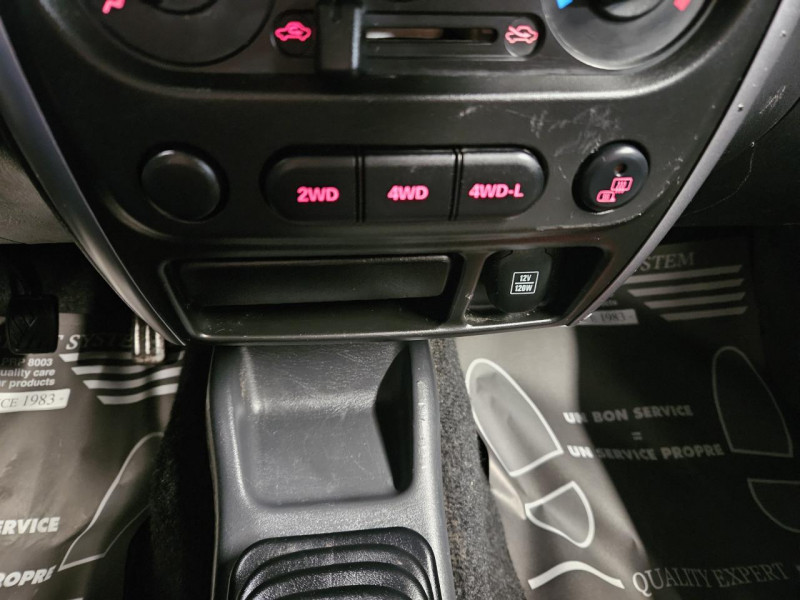 Photo 24 de l'offre de SUZUKI JIMNY  1.3 VVT 85 BVM5 JLX à 14990€ chez MKP Distribution