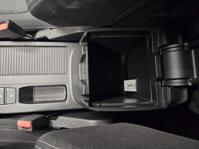 Photo 34 de l'offre de FORD FOCUS ACTIVE 1.0 EcoBoost 125 ST-Line BVM à 12490€ chez MKP Distribution