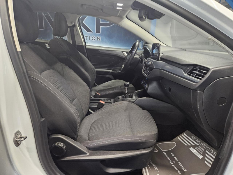 Photo 14 de l'offre de FORD FOCUS ACTIVE 1.0 EcoBoost 125 ST-Line BVM à 12490€ chez MKP Distribution