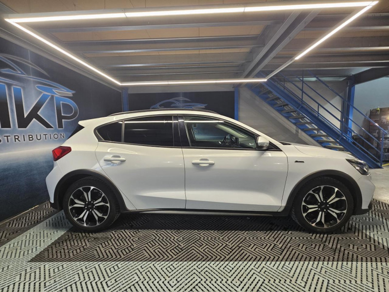 Photo 5 de l'offre de FORD FOCUS ACTIVE 1.0 EcoBoost 125 ST-Line BVM à 12490€ chez MKP Distribution