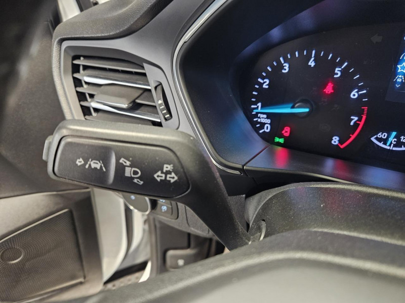Photo 21 de l'offre de FORD FOCUS ACTIVE 1.0 EcoBoost 125 ST-Line BVM à 12490€ chez MKP Distribution