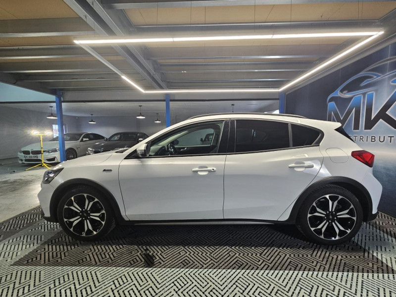 Photo 2 de l'offre de FORD FOCUS ACTIVE 1.0 EcoBoost 125 ST-Line BVM à 12490€ chez MKP Distribution